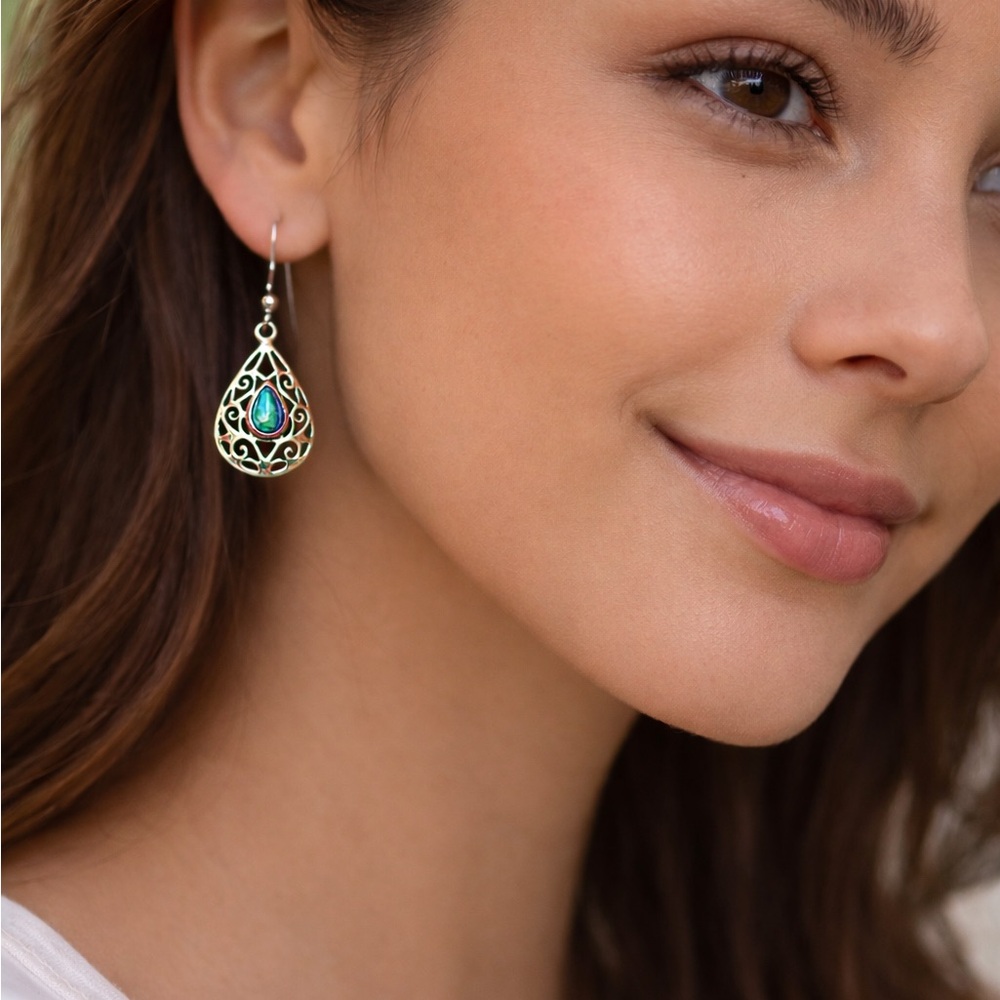 Elegant 925 Silver and Blue abalone Teardrop Earrings